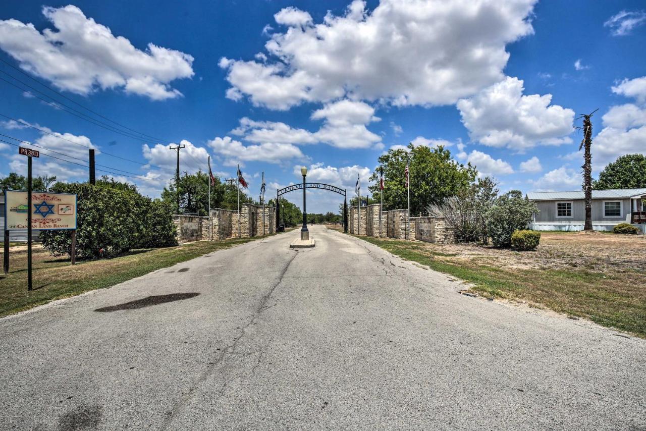 Luxury San Antonio Retreat 110-Acre Private Ranch Villa Exterior photo