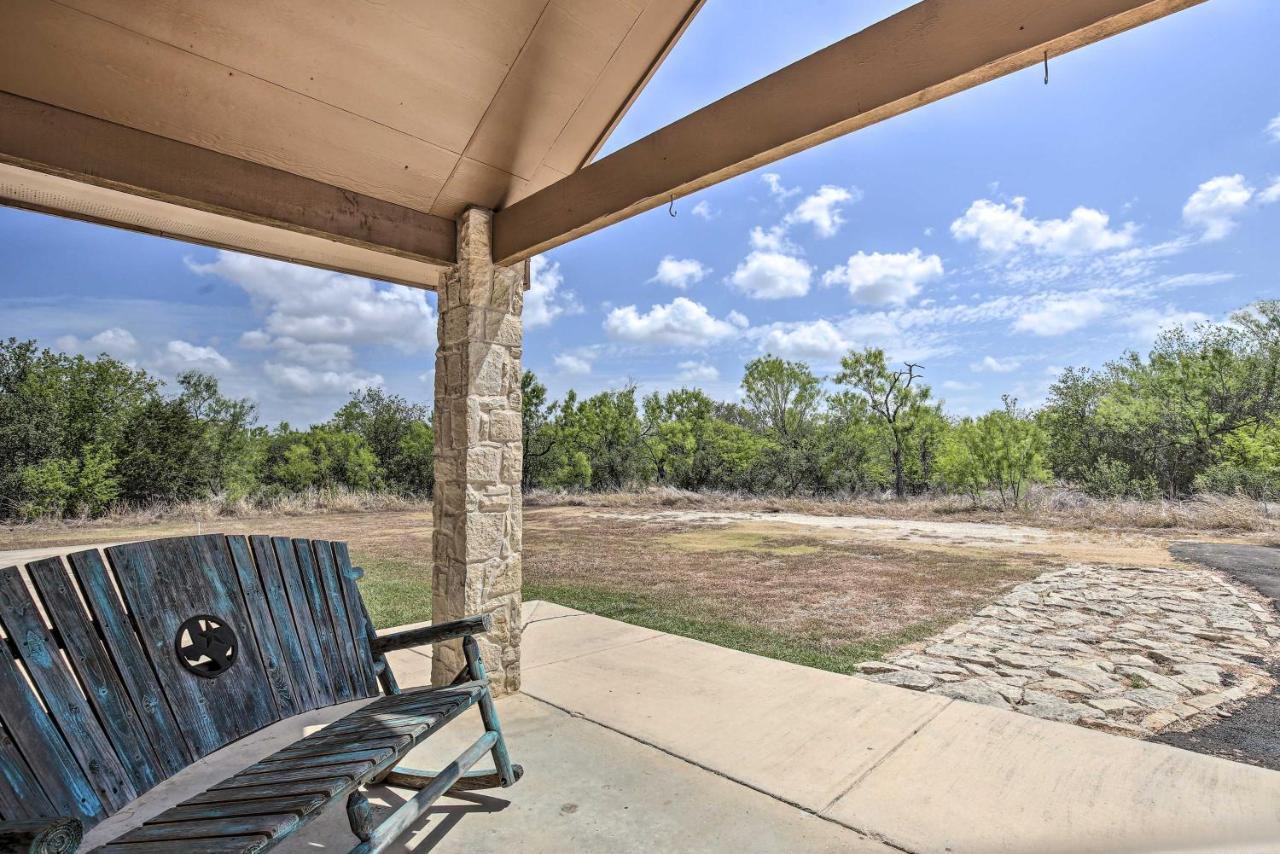 Luxury San Antonio Retreat 110-Acre Private Ranch Villa Exterior photo